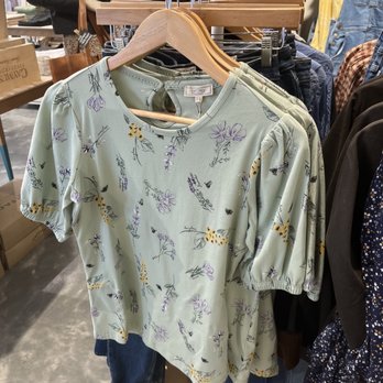 FatFace - Top. - Children's Clothing Near Me - Mystic, Connecticut