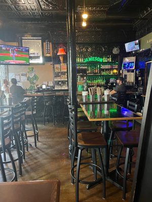 MaGillyCuddys by null