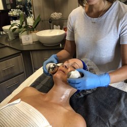 Dermal 360 - I use CryoGlobes to perform a lymphatic drainage massage after CooLifting for detoxification and more collagen building. Super relaxing!