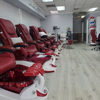 Nailfie - Chairs are very clean - Nail Salons Near Me - El Monte, California