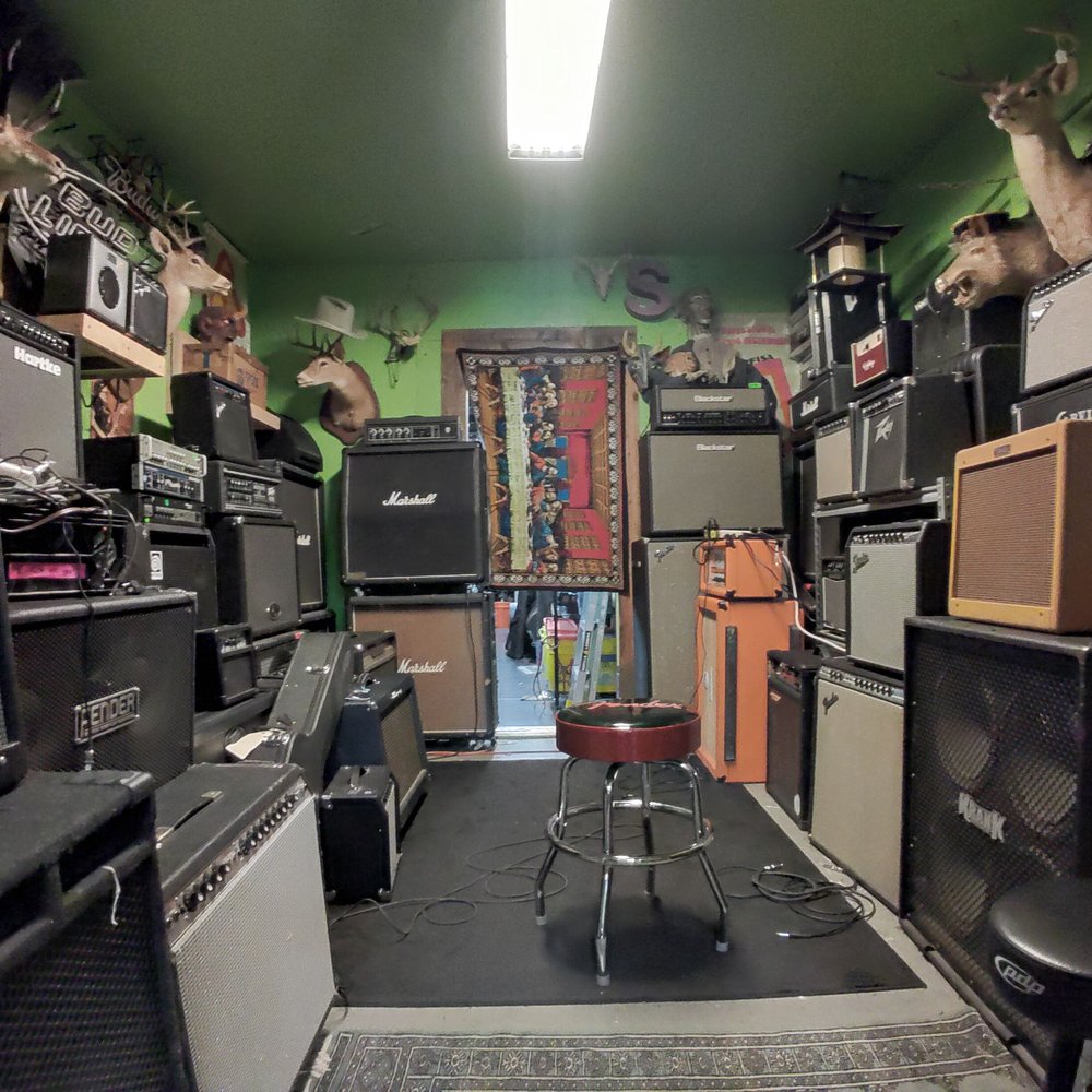 Robot-Monster Guitars and Collectables - Guitar Stores Near Me - San Antonio, Texas Robot-Monster Guitars and Collectables - Guitar Stores Near Me - San Antonio, Texas