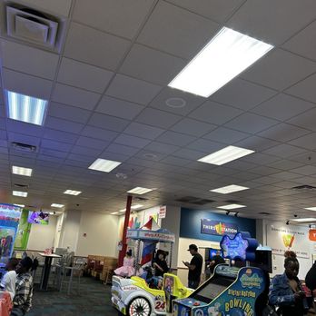 Chuck E. Cheese - Pizza Near Me - Killeen, Texas