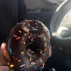 Donut Maker - Chocolate sprinkle donut