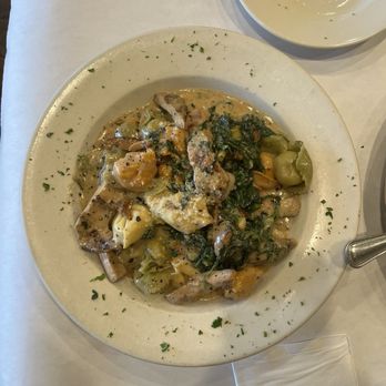 Pizza Capri - Tri Tri-Colored Tortellini - Pizza Near Me - Chicago, Illinois
