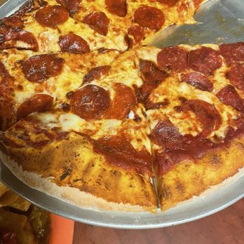 Jimmy's Roadhouse - Pepperoni Pizza - New American Near Me - Newaygo, Michigan