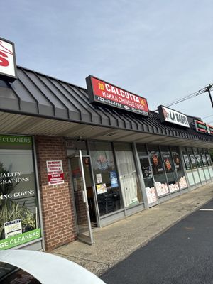 Calcutta Chinese Restaurant by null