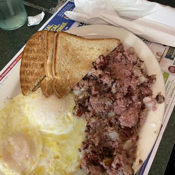 Metro Diner - Corned beef hash and eggs. - Breakfast & Brunch Near Me - Orange Park, Florida Metro Diner - Corned beef hash and eggs. - Breakfast & Brunch Near Me - Orange Park, Florida