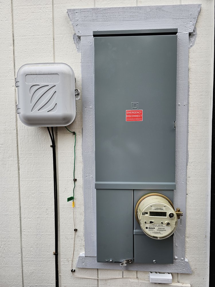 Slide of True North Electric