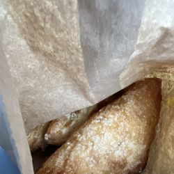 Acapulco Bakery - Pineapple and cheese turnovers