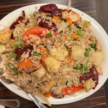 Vim Thai Restaurant - Pineapple Fried Rice - Thai Near Me - Pico Rivera, California Vim Thai Restaurant - Pineapple Fried Rice - Thai Near Me - Pico Rivera, California