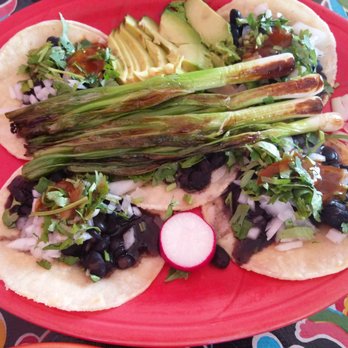 El Moose - tacos de frijoles - Mexican Near Me - Seattle, Washington El Moose - tacos de frijoles - Mexican Near Me - Seattle, Washington