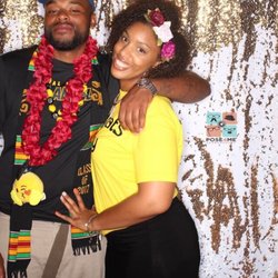 Pose 4 Me Photo Booths - Happy grad