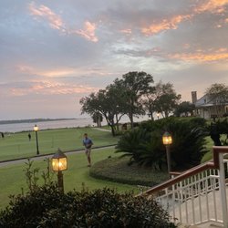 Oak Room - Beautiful sky