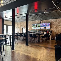 Tipp City Pizza - Bar area