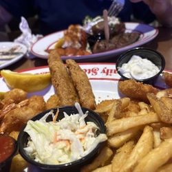Sizzler - Steak & lobster and seafood platter was like appetizers