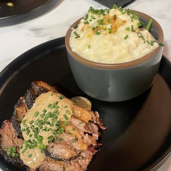 Broken Spirits Distillery - Brisket and mac & cheese - Distilleries Near Me - Long Beach, California