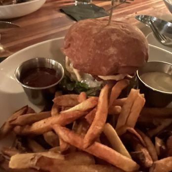 Bottle & Bull - Burger - Cocktail Bars Near Me - Kirkland, Washington