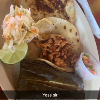 La Salvadorena - Pupusas de chicharron y queso, Taco al pastor, Tamales Salvadorenos - Salvadoran Near Me - Baton Rouge, Louisiana