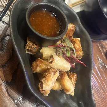 HEM Kitchen And Bar - Vietnamese Near Me - Houston, Texas