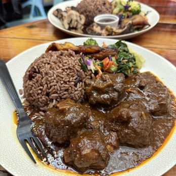 Sattdown Jamaican Grill - Caribbean Near Me - Studio City, California Sattdown Jamaican Grill - Caribbean Near Me - Studio City, California