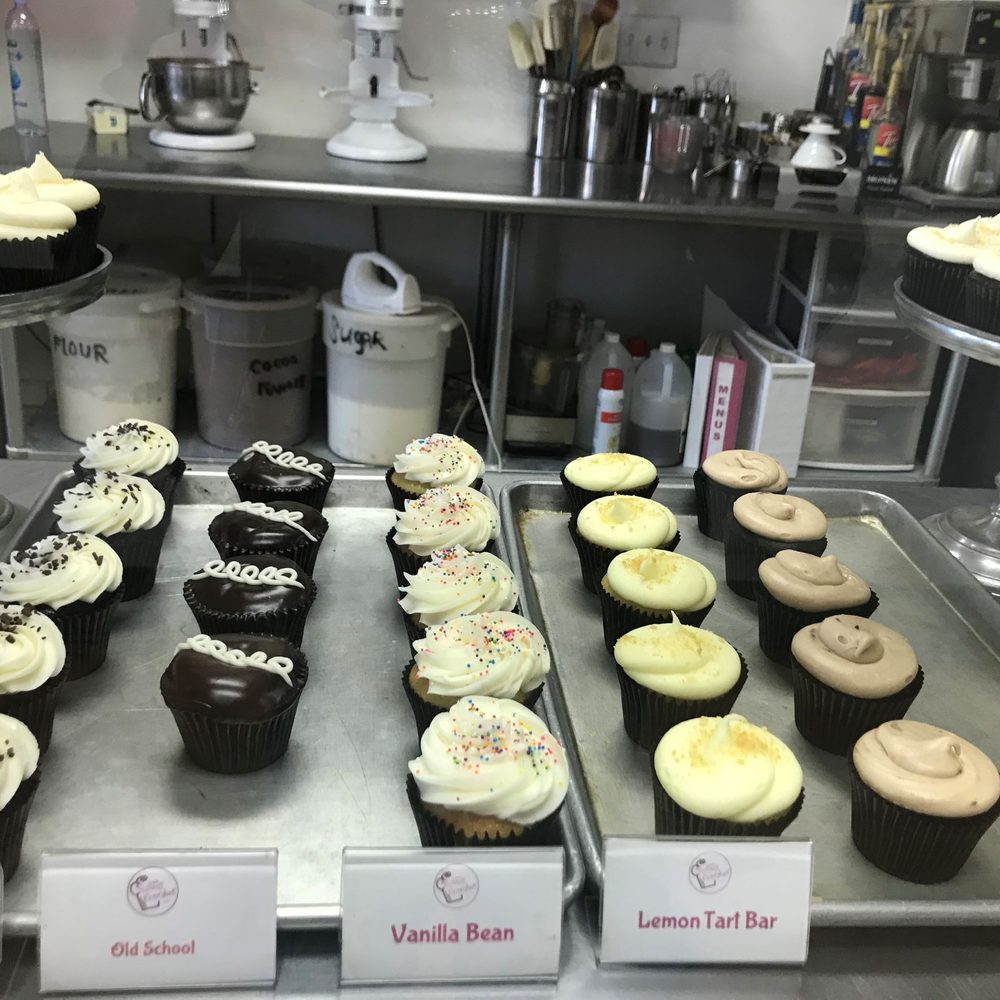 Yummy Cupcakes - So many yummy varieties. - Desserts Near Me - Burbank, California Yummy Cupcakes - So many yummy varieties. - Desserts Near Me - Burbank, California