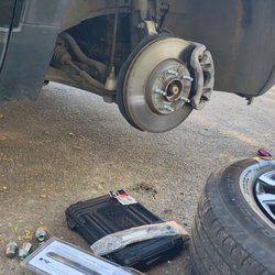 Aguilars Roadside Solutions - Front brake change