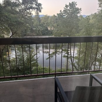 Riverside Inn - Love - Hotels Near Me - Grants Pass, Oregon Riverside Inn - Love - Hotels Near Me - Grants Pass, Oregon