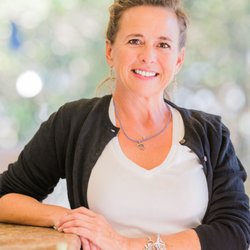 Coastal Eye Care - Molly Hicks Hardin (Optician & Office Manager)