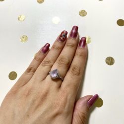 Signature Nails Spa - These photos don't do these nails justice! I have gotten so many compliments on my nails! I think these nails are perfect for the holidays!