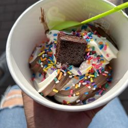 Menchie's Frozen Yogurt