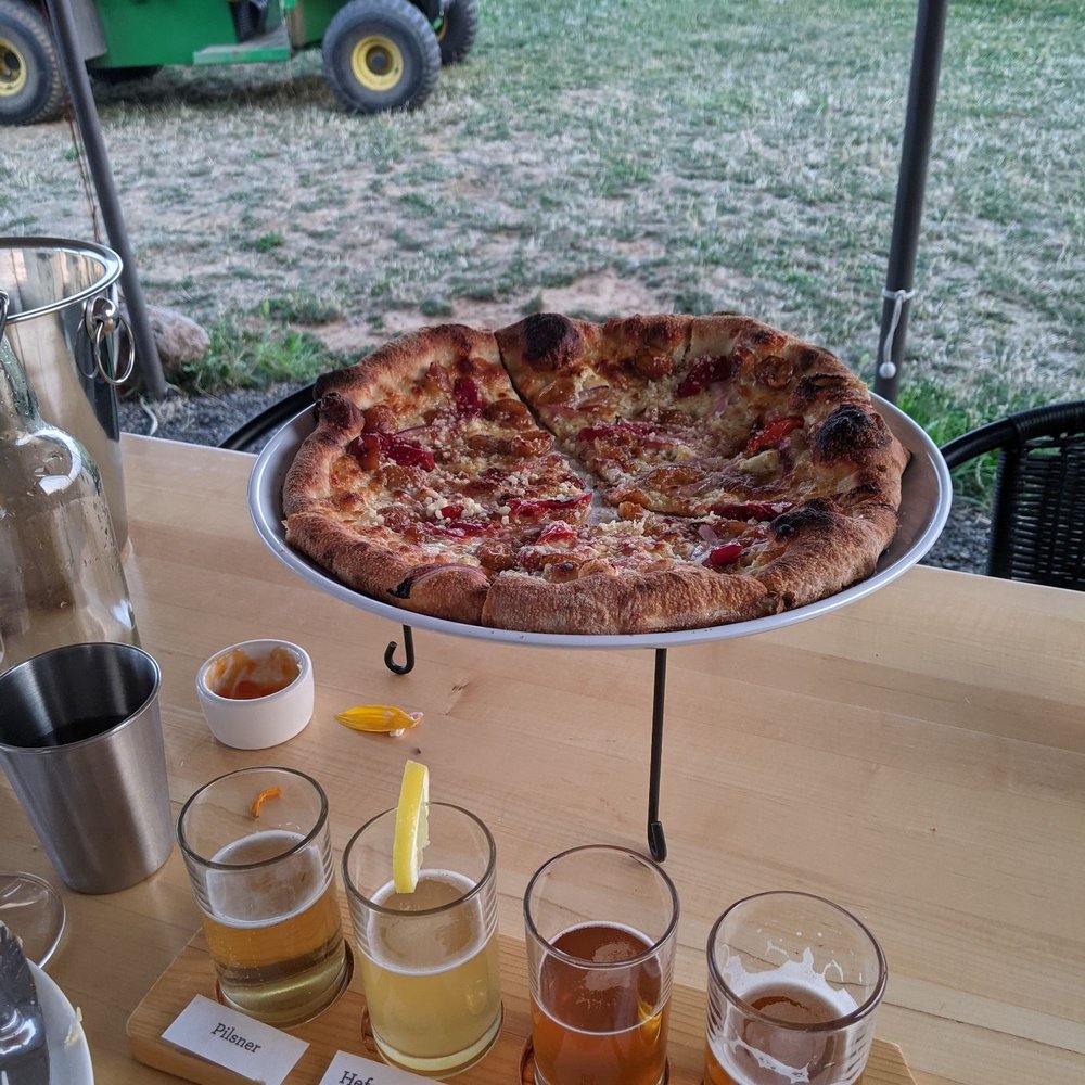 Grateful Vineyard - Pizza paired with beer flight - Wine Tasting Room Near Me - Mount Hood, Oregon Grateful Vineyard - Pizza paired with beer flight - Wine Tasting Room Near Me - Mount Hood, Oregon