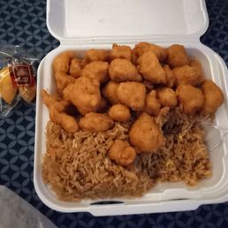 Sweet & sour chicken with vegetable fried rice, Orange chicken, Jalapeno chicken, Pork egg rolls, Hot chili sauce, Yum Yum sauce Sweet & sour chicken with vegetable fried rice, Orange chicken, Jalapeno chicken, Pork egg rolls, Hot chili sauce, Yum Yum sauce