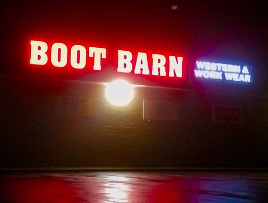 livingston boot barn