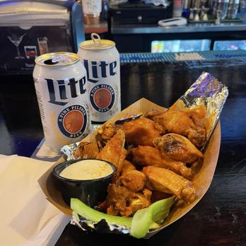 Front St Social - great .75 wing deal Monday's! Thanks Avri you the best!!! - Cocktail Bars Near Me - Berea, Ohio Front St Social - great .75 wing deal Monday's! Thanks Avri you the best!!! - Cocktail Bars Near Me - Berea, Ohio