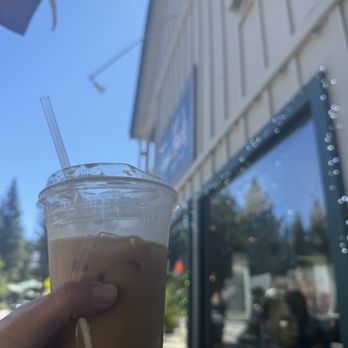 JavaHut Kings Beach - Coffee & Tea Near Me - Kings Beach, California