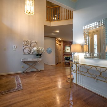 The Prospering House - Entryway Impressions - Home Staging Near Me The Prospering House - Entryway Impressions - Home Staging Near Me