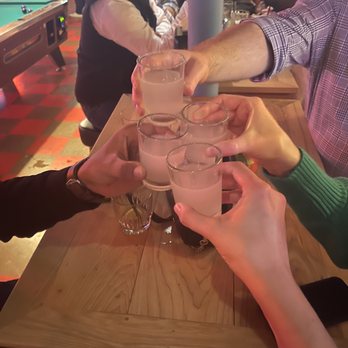 EZ's Liquor Lounge - Bars Near Me - Houston, Texas