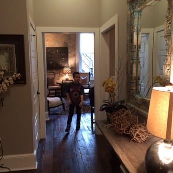 The Windsor Boutique Hotel - Spacious suite 204 - Hotels Near Me - Asheville, North Carolina