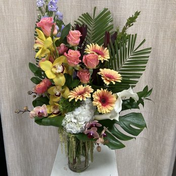 Shell Beach Floral Design - Birthday bouquet! - Florists Near Me - Pismo Beach, California Shell Beach Floral Design - Birthday bouquet! - Florists Near Me - Pismo Beach, California