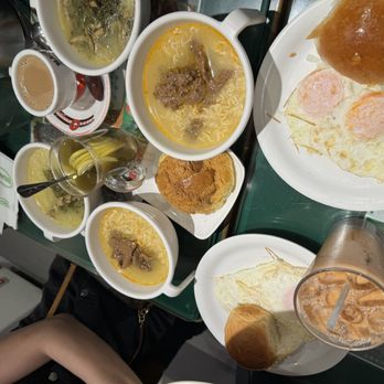 康年餐廳 - Hong Kong Style Cafe Near Me - Hong Kong, HK 康年餐廳 - Hong Kong Style Cafe Near Me - Hong Kong, HK