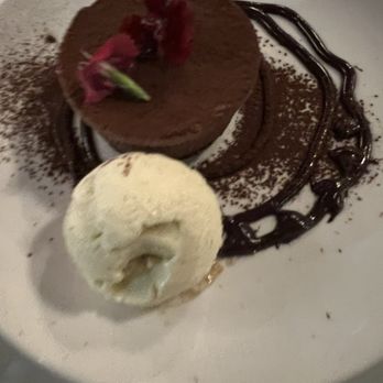 Fete - Chocolate Cake - New American Near Me - Honolulu, Hawaii Fete - Chocolate Cake - New American Near Me - Honolulu, Hawaii