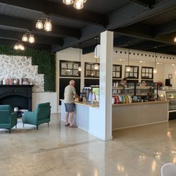 Batch Baker Company - Bakery, coffee shop