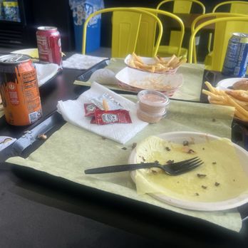 Smashin Sams - Burgers Near Me - Van Nuys, California Smashin Sams - Burgers Near Me - Van Nuys, California