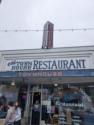 Old Townhouse Restaurant by null