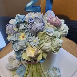 Beautiful custom flower bouquet Beautiful custom flower bouquet