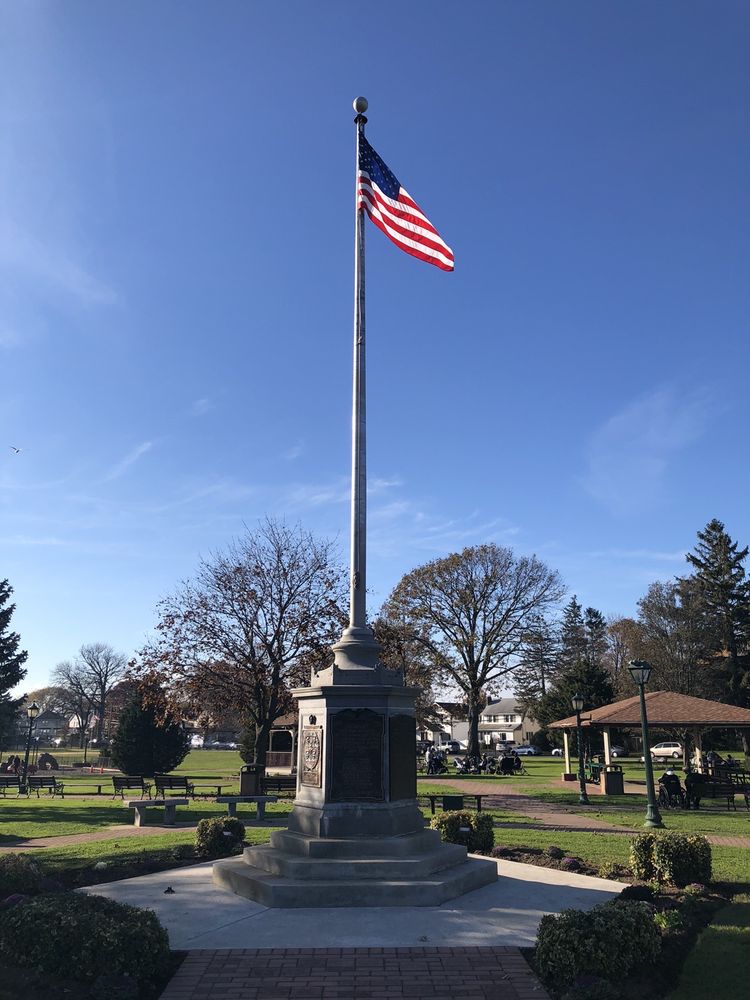 CEDARHURST PARK Updated September 2024 Cedarhurst Ave, Cedarhurst