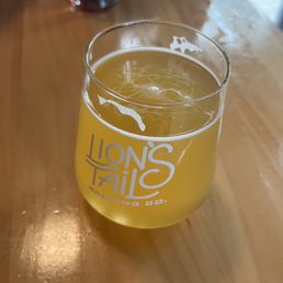 Saturday Beer Co Famer's Market: pineapple and peach