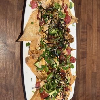 Yard House - Poke Nachos - Bars Near Me - Tampa, Florida Yard House - Poke Nachos - Bars Near Me - Tampa, Florida