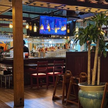Bahama Breeze - Bar - Latin American Near Me - Charleston, South Carolina Bahama Breeze - Bar - Latin American Near Me - Charleston, South Carolina