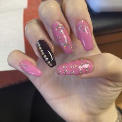 Gloss Nail Salon